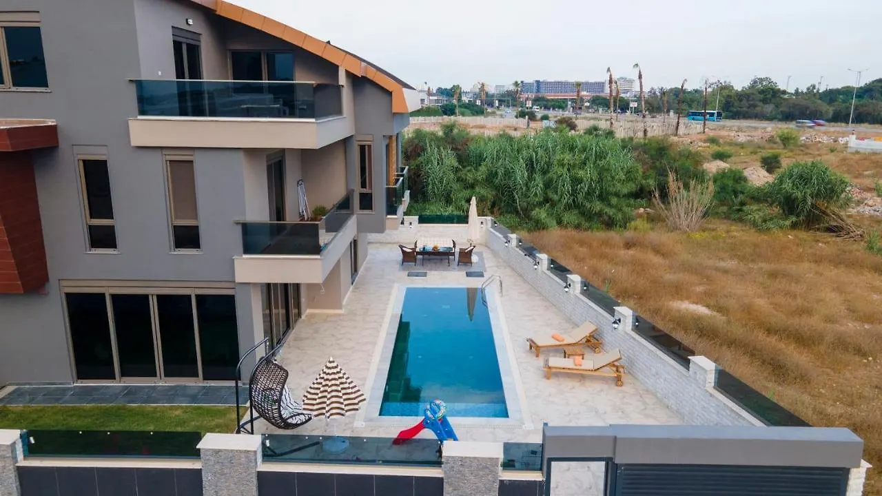 Luxury Villa With Private Pool Close To Lara Beach Turecko