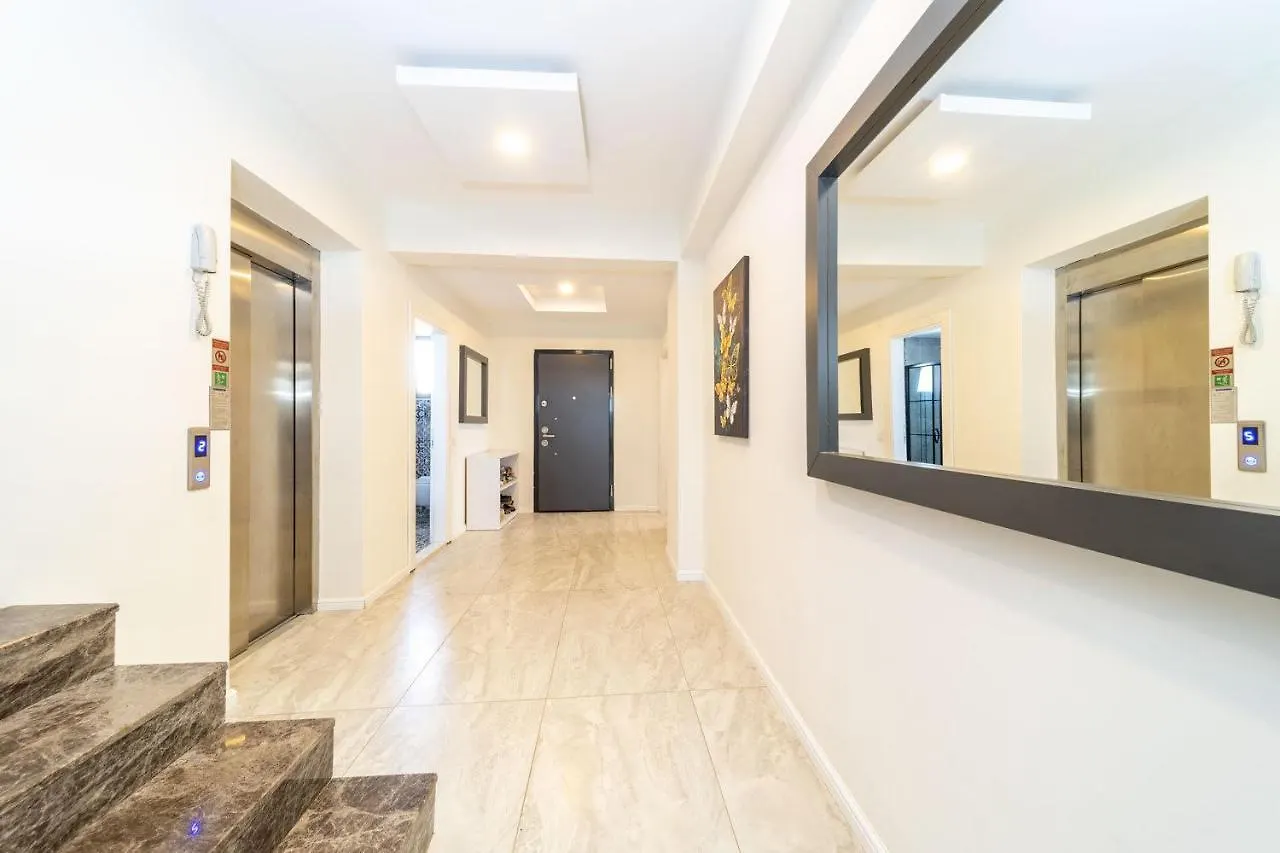 Luxury Villa With Private Pool Close To Lara Beach 0*, Antalya Turecko