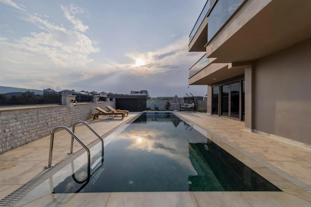 Luxury Villa With Private Pool Close To Lara Beach